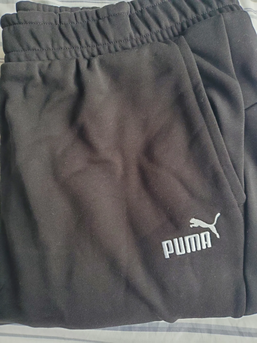Puma Men's Embroidered Logo Fleece Jogger Sweatpants Size 2XL Color Black